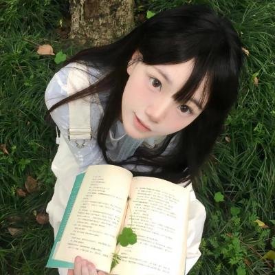 完蛋，我被她们包围了